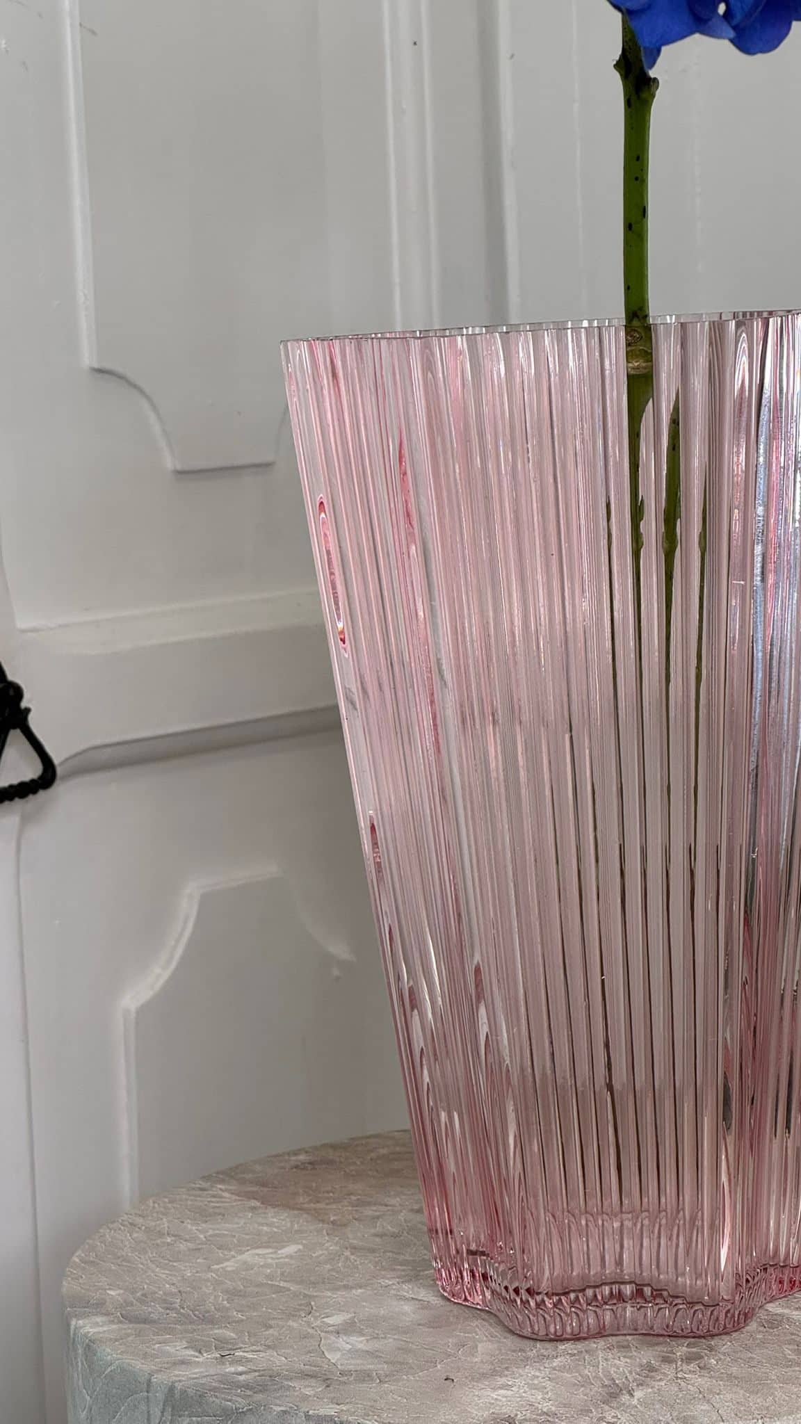 Pink vase, 2. fotó